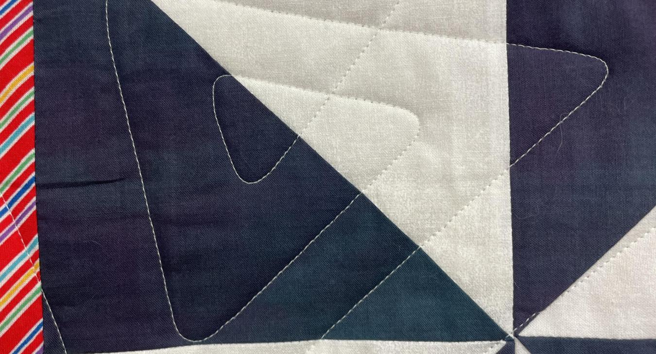 Longarm quilting services computerized edge to edge